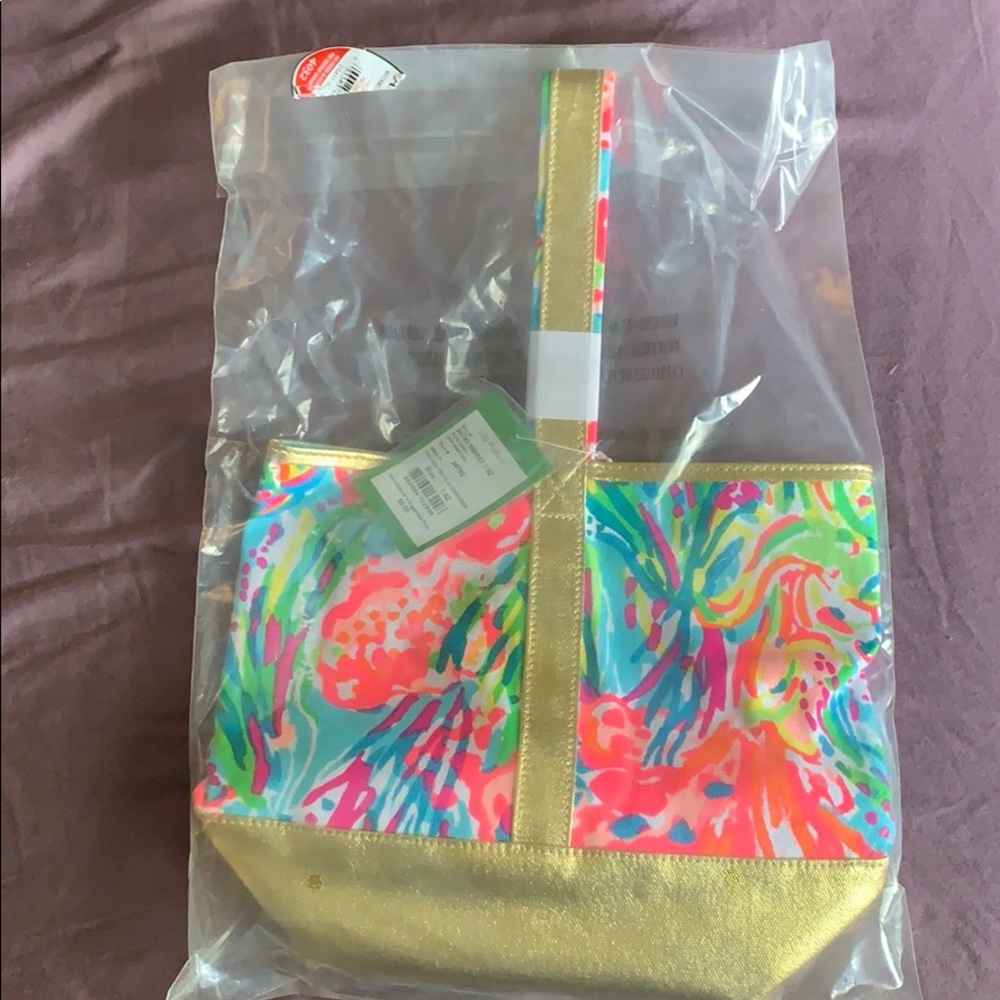 LILLY GWP wine tote